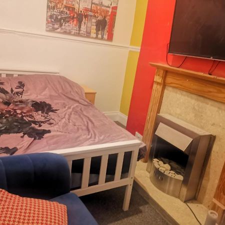 The Superhost - 4 Bedroom House Sunderland  Kültér fotó
