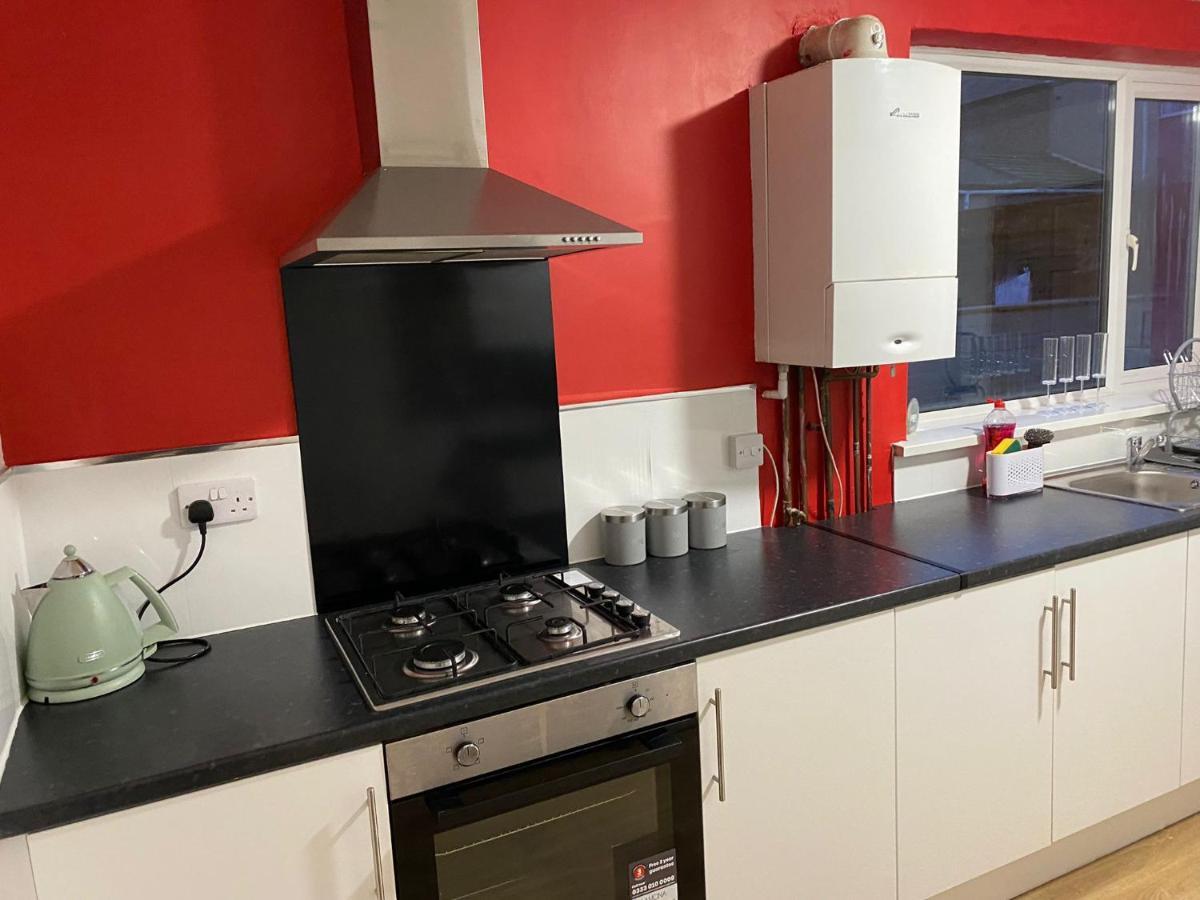 The Superhost - 4 Bedroom House Sunderland  Kültér fotó