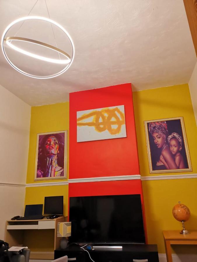 The Superhost - 4 Bedroom House Sunderland  Kültér fotó