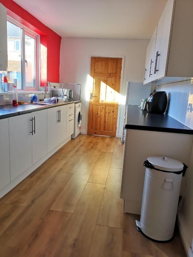 The Superhost - 4 Bedroom House Sunderland  Kültér fotó