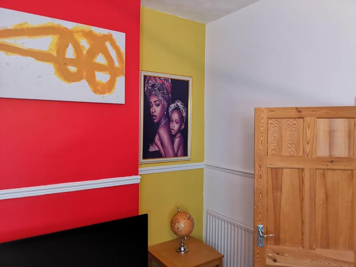 The Superhost - 4 Bedroom House Sunderland  Kültér fotó
